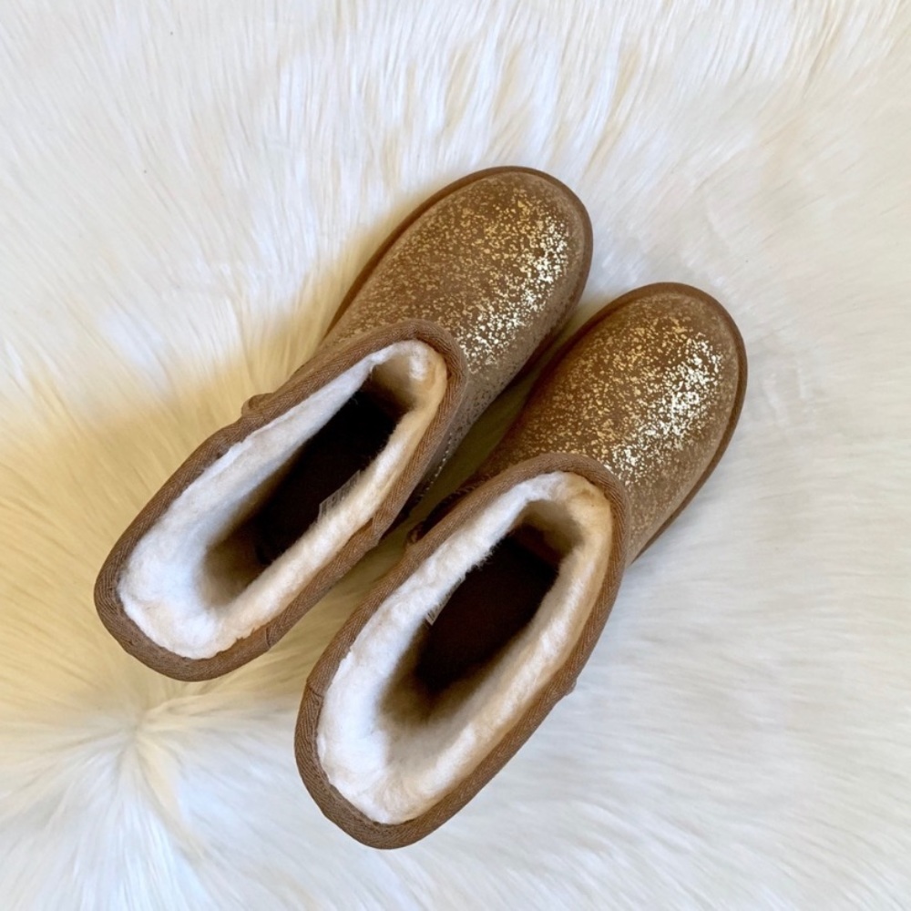 UGG Classic Short II Foil Glam Boots - Picture 4 of 7